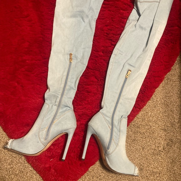 Thigh high jean boots - Picture 4 of 7